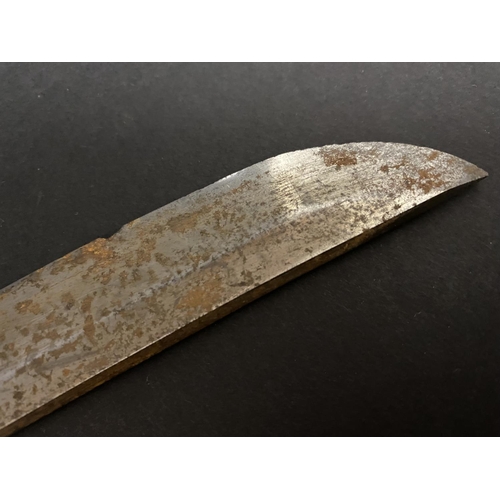 536 - A 19TH CENTURY JAPANESE SHORT SWORD OR WAKASASHI BLADE. A 63cm unsigned blade, with a lacquered a bl... 