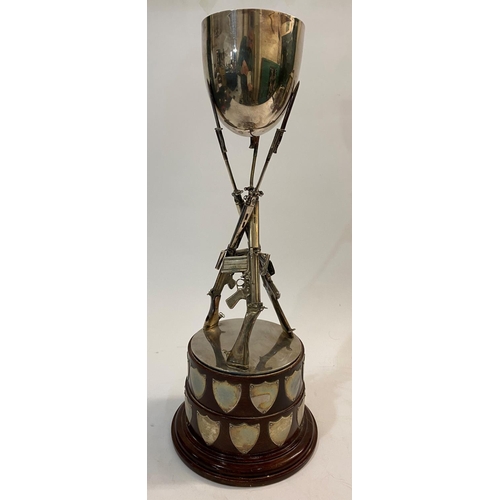 671 - AN UN-AWARDED SELF LOADING RIFLE SHOOTING TROPHY. A rifle shooting trophy with a tumbler cup engrave... 