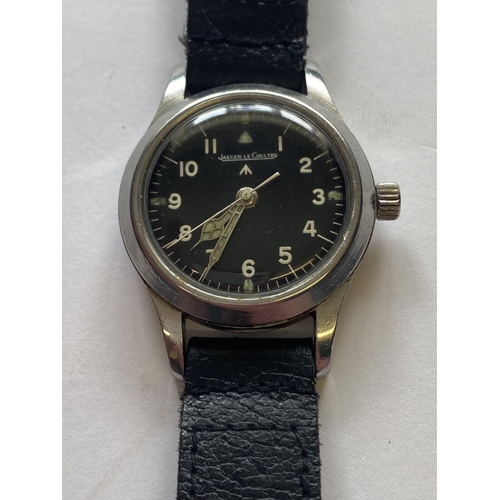 684 - A SECOND WORLD WAR JAEGER-LE COULTRE WRIST WATCH. A Second World War pilot's issue wrist watch by Ja... 