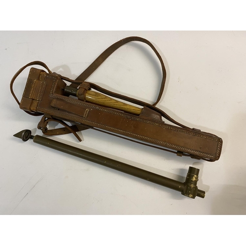 687 - AN OFFICERS TRENCH PERISCOPE AND CASE. A trench periscope with detachable wooden handle, the perisco... 