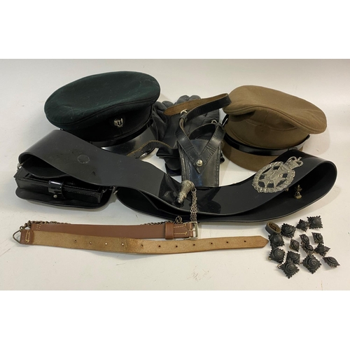 695 - A 7TH GURKHAS SHOULDER BELT AND OTHER UNIFORM ITEMS. A black shoulder belt with 7th Gurkha shoulder ... 