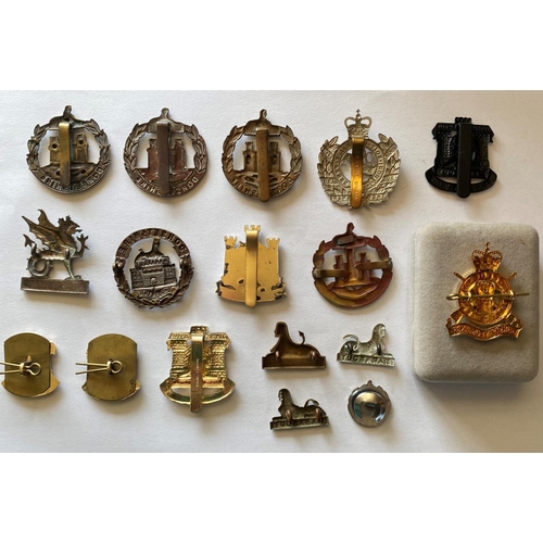 796 - A COLLECTION OF DORSET REGIMENT CAP BADGES AND SIMILAR. A selection of Dorset Regiment Cap badges an... 