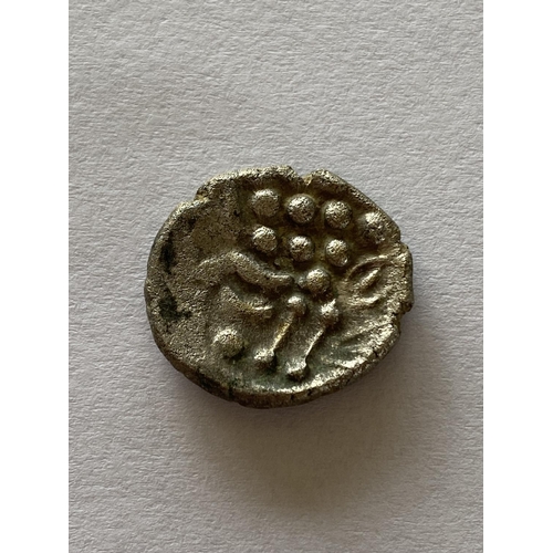 945 - CELTIC BRITAIN: A DUROTRIGES BILLON STATER. A Durotriges Billon Stater c.50 BC - 50 AD. c.3.57g (S.3... 