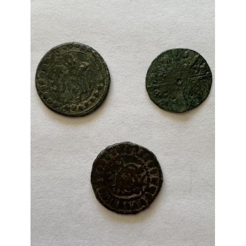 996 - THREE ENGLISH MEDIEVAL COPPER-ALLOY JETTONS. Three Jettons, 13th-14th Century. Including a Penny Typ... 