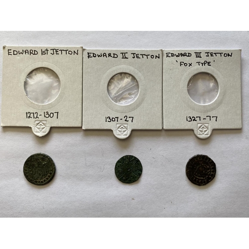 996 - THREE ENGLISH MEDIEVAL COPPER-ALLOY JETTONS. Three Jettons, 13th-14th Century. Including a Penny Typ... 