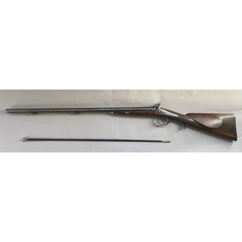 414 - A MID 19TH CENTURY MUZZLE LOADING SHOTGUN. With twin side-by-side 72.5cm barrels with ram rod below,... 