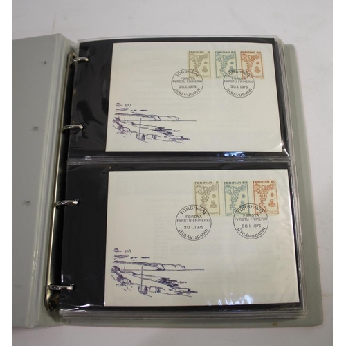 1403 - UNIVERSAL POSTAL UNION COVERS & FIRST DAY COVERS 6 albums, including New Zealand (Pictorial Stamps 1... 