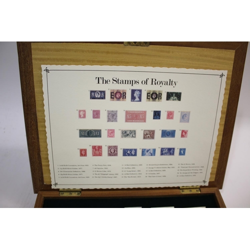 1438 - CASED SILVER STAMPS - THE STAMPS OF ROYALTY 25 silver replicas of British stamps, with a card index ... 