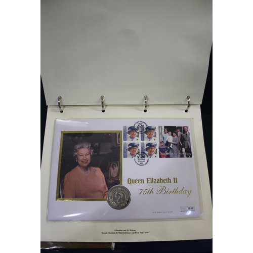 1453 - COIN COVERS & FIRST DAY COVERS three albums with The Royal Family first day covers and coin covers, ... 