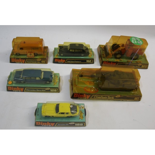 1481 - DINKY TOYS various boxed models including 152 Rolls Royce Phantom (with driver), 128 Mercedes Benz, ... 