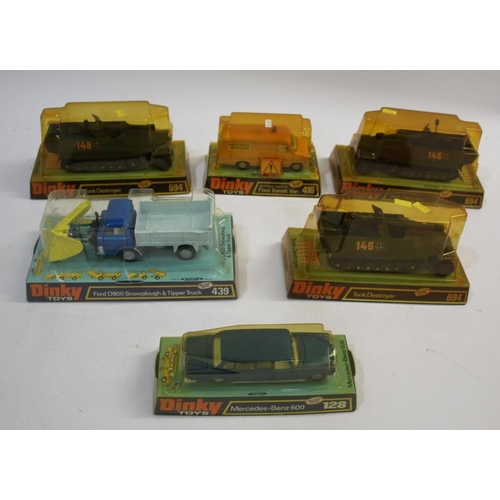 1498 - DINKY TOYS various boxed models including 694 Tank Destroyer (3), 416 Ford Transit Motorway Services... 