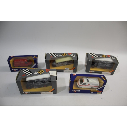 1501 - CORGI CLASSICS - LORRIES & BUSES 17 boxed lorries and buses, including C945/2 AEC, C945/1 AEC, 888 T... 