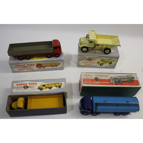 1544 - DINKY SUPERTOYS 4 boxed items, 901 Foden Diesel 8 Wheel Wagon, 921 Articulated Lorry, 965 Euclid Rea... 