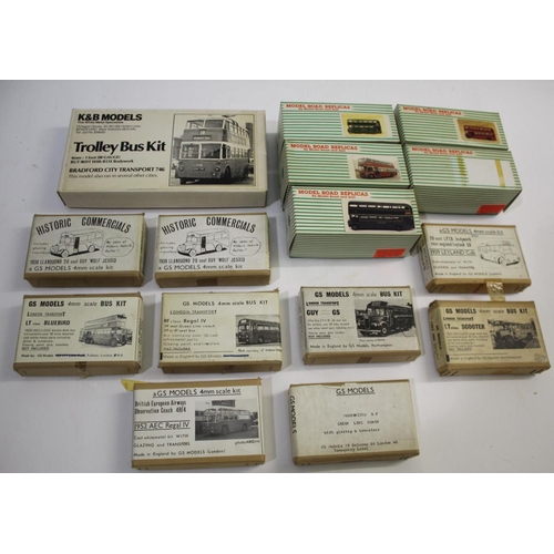 1612 - GS MODELS - BOXED BUS KITS 7 boxed white metal boxed kits, including 1952 AEC, Regal IV, 1939 Leylan... 