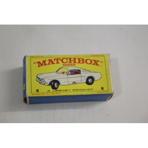 1641 - MATCHBOX SUPERFAST BOXED CARS & BUSES 32 boxed cars and buses including 8 Ford Mustang (white body a... 