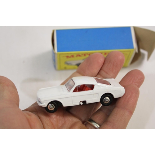 1641 - MATCHBOX SUPERFAST BOXED CARS & BUSES 32 boxed cars and buses including 8 Ford Mustang (white body a... 