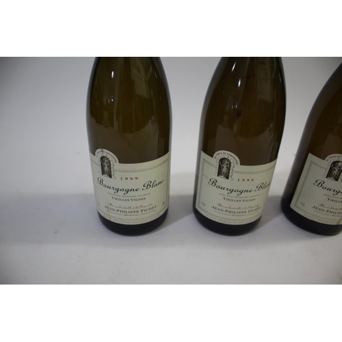 1903 - BOURGOGNE BLANC - JEAN-PHILIPPE FICHET 3 bottles of Bourgogne Blanc Fichet 1999, 750ml bottles. (3)... 