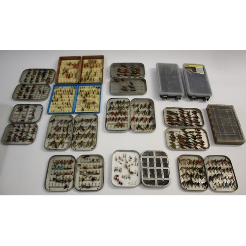 2133 - VINTAGE FISHING FLIES & FLY TINS 2 boxes including a collection of well made vintage flies, mostly i... 