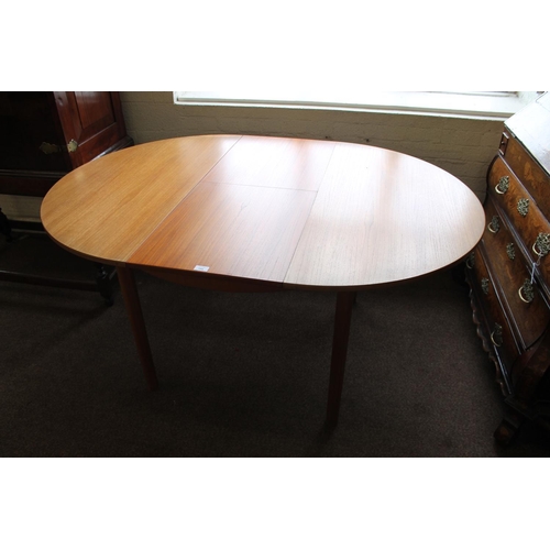 708 - A H MCINTOSH & CO 'MC' - RETRO DINING TABLE & CHAIRS a teak circular extending teak dining table wit... 