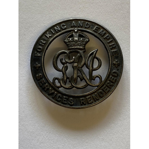 191 - A SILVER WAR BADGE TO THE ESSEX REGIMENT. A Great War silver War Badge number B88991 awarded to Lanc... 