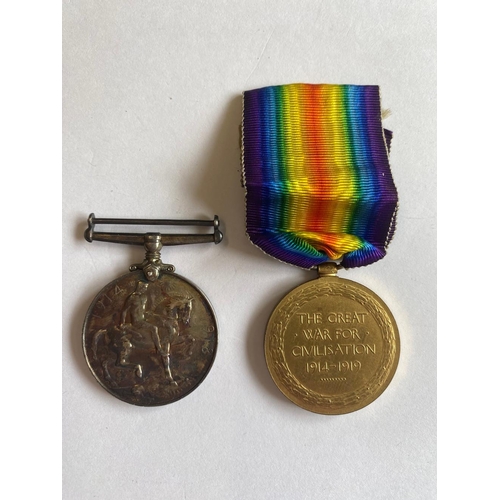 231 - A FIRST WORLD WAR PAIR AND MEMORIAL PLAQUE TO THE LANCASHIRE FUSILIERS. A Great War pair comprising ... 