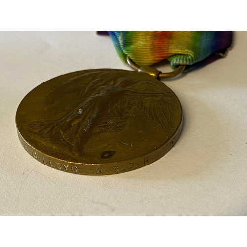 24 - A FIRST WORLD WAR VICTORY MEDAL TO A MILITARY MEDAL RECIPIENT OF THE WEST RIDING REGIMENT. A Great W... 