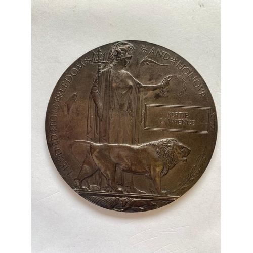 250 - A FIRST WORLD WAR MEMORIAL PLAQUE AND VICTORY MEDAL TO THE LONDON REGIMENT. A Great War Victory Meda... 