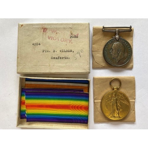 281 - A FIRST WORLD WAR CASUALTY PAIR TO THE SEAFORTH HIGHLANDERS. A Great War Pair comprising War Medal a... 