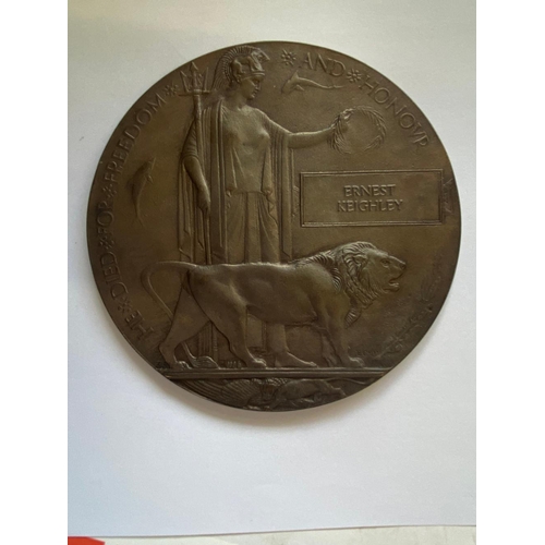 283 - A FIRST WORLD WAR TRIO AND PLAQUE TO THE FIELD ARTILLERY WITH EXTENSIVE ARCHIVE. A Great War Trio co... 