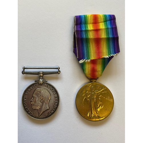 294 - A FIRST WORLD WAR CASUALTY PAIR TO THE MACHINE GUN CORPS. A Great war pair comprising War Medal and ... 