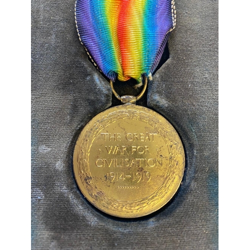 335 - A FIRST WORLD WAR PAIR AND MEMORIAL PLAQUE TO THE SUFFOLK REGIMENT. A Great War Pair comprising War ... 