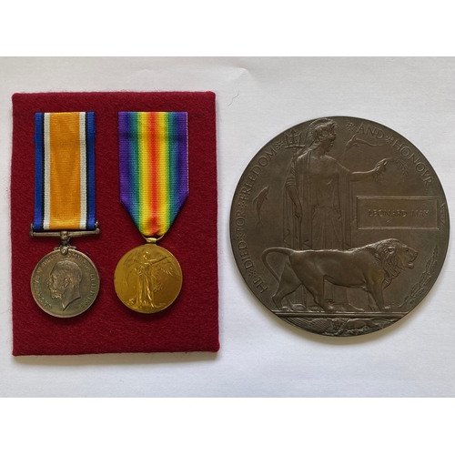 345 - A FIRST WORLD WAR PAIR AND PLAQUE TO THE COLDSTREAM GUARDS. A Great War pair comprising War Medal an... 