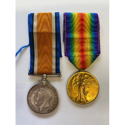 348 - A FIRST WORLD WAR PAIR AND MEMORIAL PLAQUE TO THE CAMERONIANS/CYCLIST CORPS. A Great War Pair compri... 