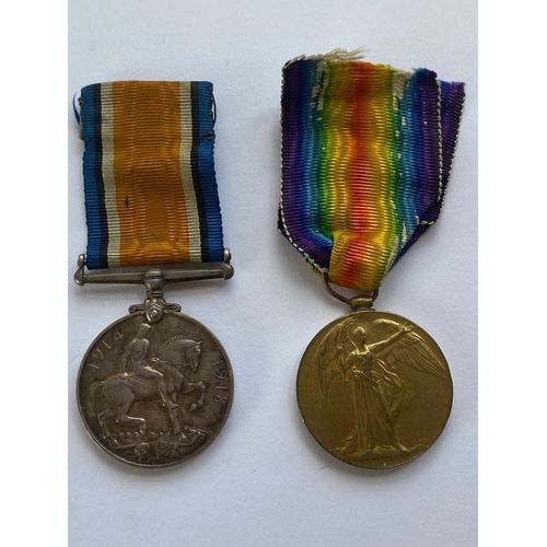 354 - A FIRST WORLD WAR CASUALTY TRIO TO THE MEDICAL CORPS AND POSSIBLE RELATED FAMILY PAIR. A Great War T... 