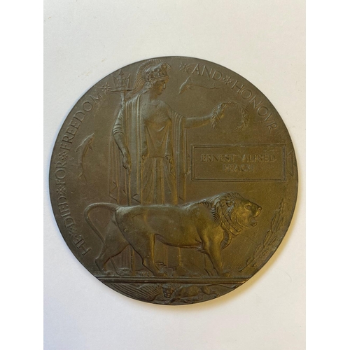 376 - A FIRST WORLD WAR TRIO AND MEMORIAL PLAQUE TO THE FIELD ARTILLERY. A Great War Trio comprising 1914-... 