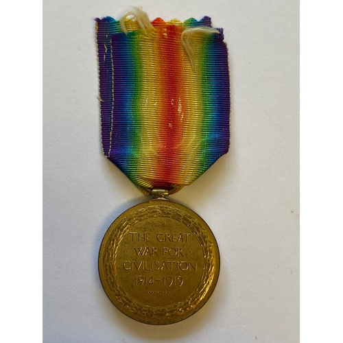 560 - A FIRST WORLD WAR VICTORY MEDAL AND MEMORIAL PLAQUE TO A VC ACTION OF THE COLDSTREAM GUARDS. A Victo... 