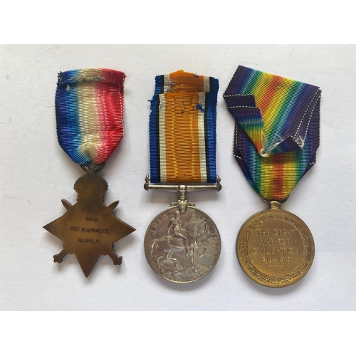 86 - A FIRST WORLD WAR TRIO AND SILVER WAR BADGE TO THE GLOUCESTER REGIMENT. A Great War Trio comprising ... 