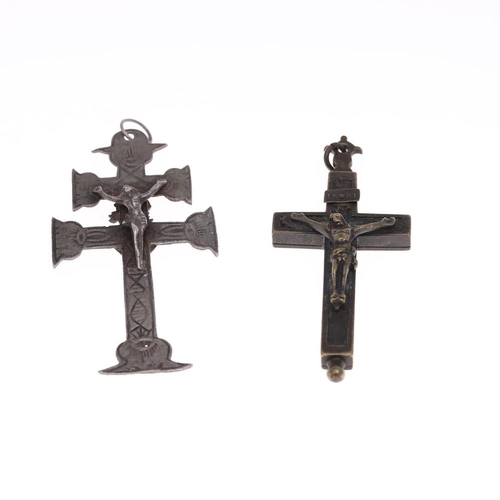 919 - A QUANTITY OF EARLY PECTORAL CRUCIFORM PENDANTS. all depicting Christ on the Cross, metal.  **BP 22.... 