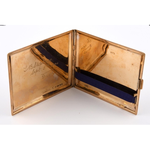 969 - A 9CT GOLD CIGARETTE CASE. of rectangular-shape with engine turned decoration, with presentation ins... 