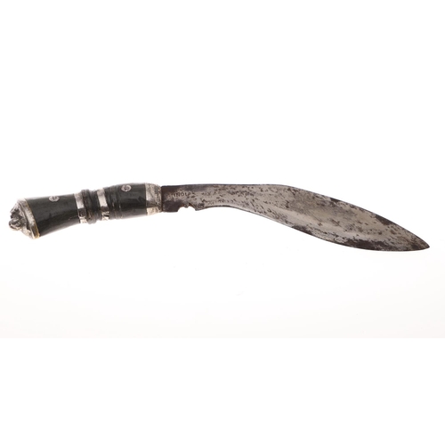 114 - A PRESENTATION KUKRI TYPE KNIFE AND SCABBARD. A Kukri type knife with a 15cm curved and plated blade... 