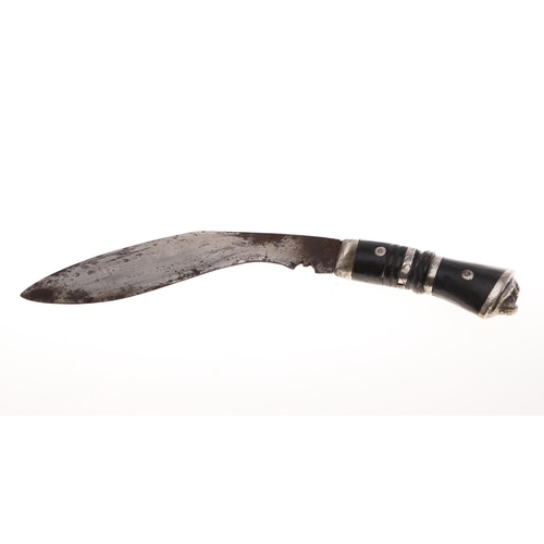 114 - A PRESENTATION KUKRI TYPE KNIFE AND SCABBARD. A Kukri type knife with a 15cm curved and plated blade... 