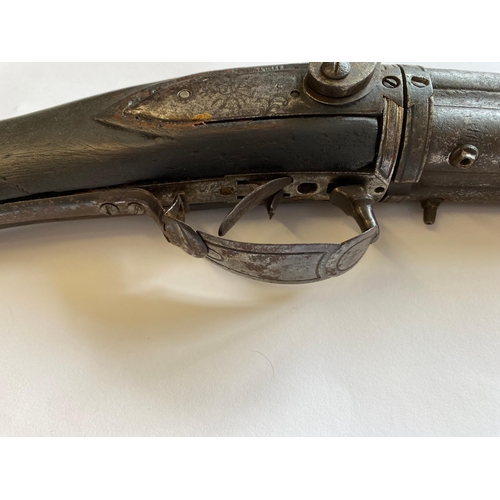 2 - AN UNUSUAL 19TH CENTURY FOUR BARREL SHOTGUN. An unusual mid nineteenth century percussion cap firing... 