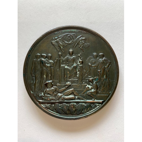 486 - A BRONZE MEDAL COMMEMORATING QUEEN VICTORIA'S GOLDEN JUBILEE. A commemorative bronze medal celebrati... 