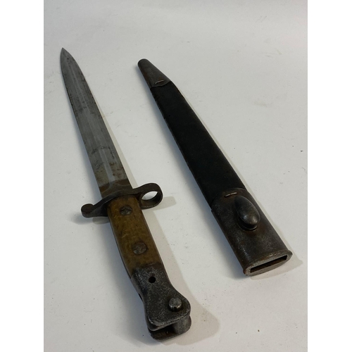 85 - A LEE METFORD MARK 3 BAYONET AND SCABBARD. A Lee Metford Mk.III Bayonet, with a 30.5cm double sided ... 