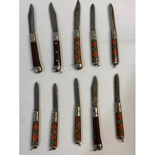 89 - A COLLECTION OF TEN SHEFFIELD FOLDING POCKET KNIVES. A collection of ten Sheffield pocket knives wit... 