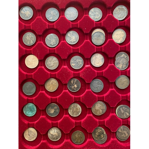 674 - AN EXTENSIVE COLLECTION OF HALF PENNIES, QUEEN VICTORIA AND LATER. Halfpennies: 1860 - 1861, 1862 (2... 