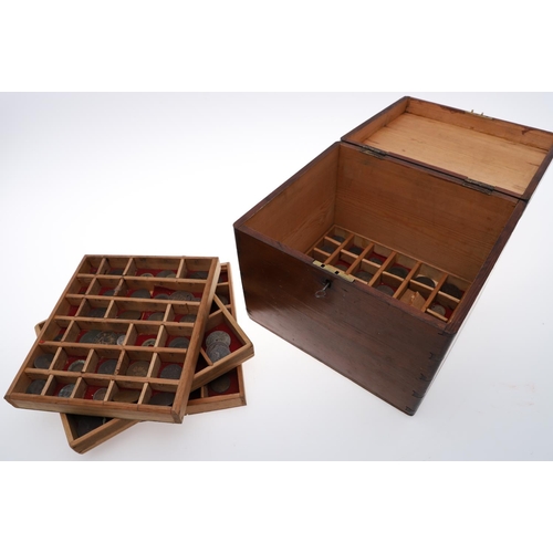 685 - A VICTORIAN COLLECTORS BOX OF GB AND WORLD COINS. A Victorian collectors box with rising lid with ce... 