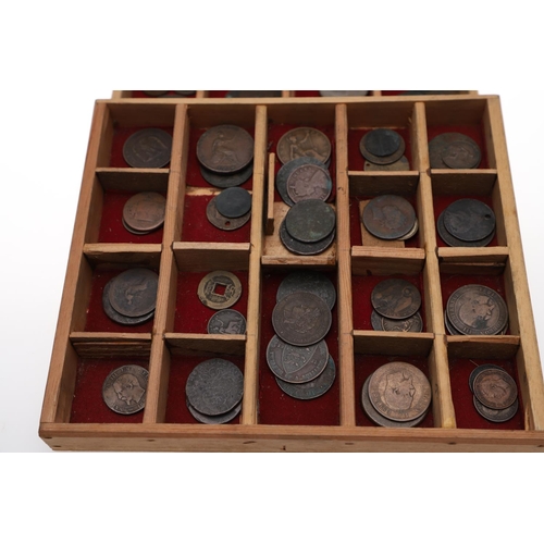 685 - A VICTORIAN COLLECTORS BOX OF GB AND WORLD COINS. A Victorian collectors box with rising lid with ce... 