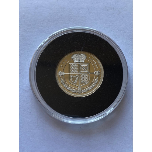 689 - A 2019 PLATINUM PROOF LAUREL. A 2019 Tristan Da Cunha Platinum Proof laurel, 8.0g from an edition of... 