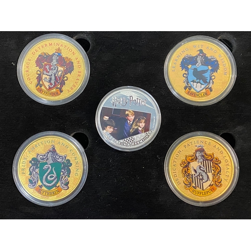 697 - A COLLECTION OF SILVER PROOF HARRY POTTER COINS AND OTHER SIMILAR MEDALS. A Samoa 2021 10 Dollar 'Pa... 